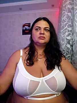 littleRikka online show from 11/02/25, 07:05