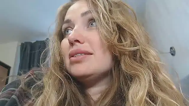 xxkristinaxx online show from 04/10/26, 12:32