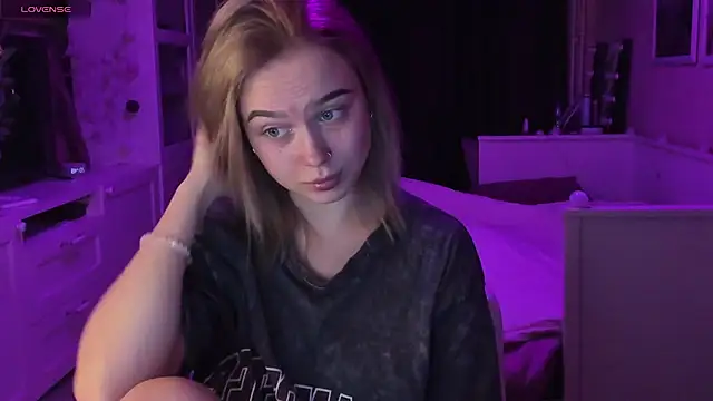 Snapshot of MaryDreaminess chatting on 01/22/25, 05:49 MaryDreaminess online show from 01/22/25, 05:49