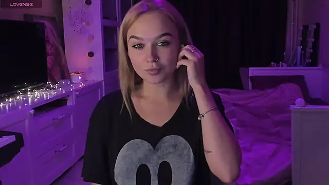 Snapshot of MaryDreaminess chatting on 03/11/25, 07:36 MaryDreaminess online show from 03/11/25, 07:36