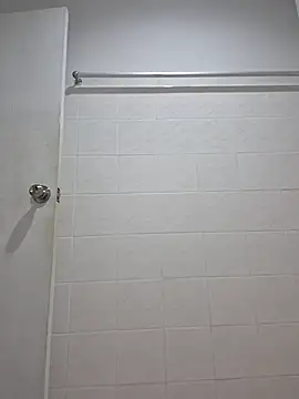 Snapshot of fuckerplayer1 chatting on 12/15/25, 03:38 fuckerplayer1 online show from 12/15/25, 03:38