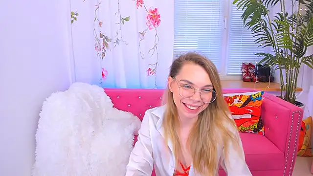 Snapshot of The_Deep_Passion chatting on 02/19/25, 12:44 The Deep Passion online show from 02/19/25, 12:44