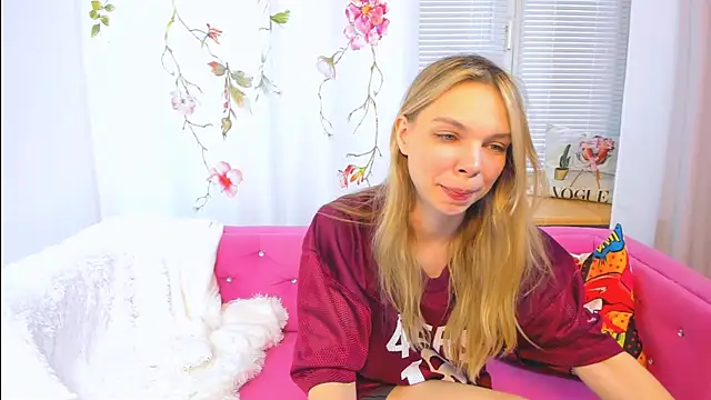 Snapshot of The_Deep_Passion chatting on 09/26/25, 01:37 The Deep Passion online show from 09/26/25, 01:37