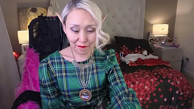 RoxalanaStar online show from 03/29/26, 11:16