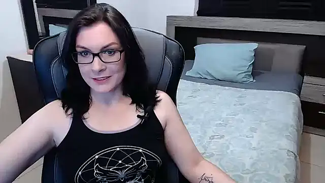 DesreRose online show from 01/21/25, 12:04