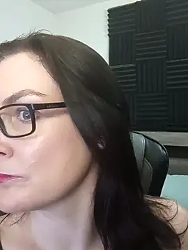 DesreRose online show from 04/27/26, 08:29