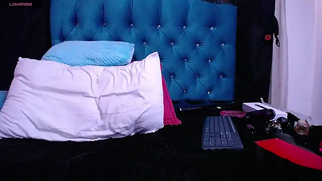 Snapshot of Jessi_Evans chatting on 10/21/25, 11:33 Jessi Evans online show from 10/21/25, 11:33