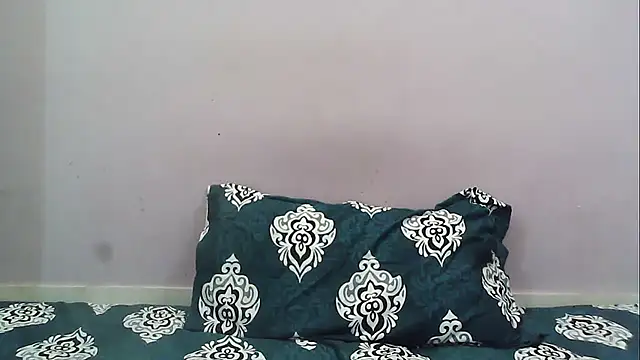 Snapshot of HotyRose chatting on 11/02/25, 03:36 HotyRose online show from 11/02/25, 03:36