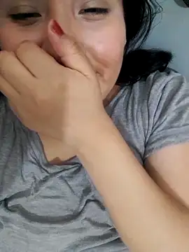 Kalani Engel online show from 12/21/25, 06:20