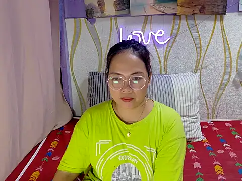 BURBERRY69 online show from 03/10/26, 10:59