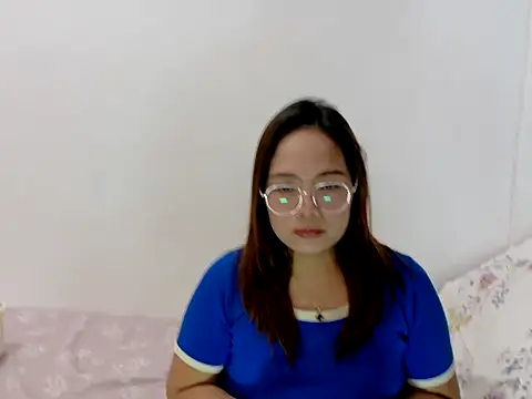 BURBERRY69 online show from 05/15/26, 07:48