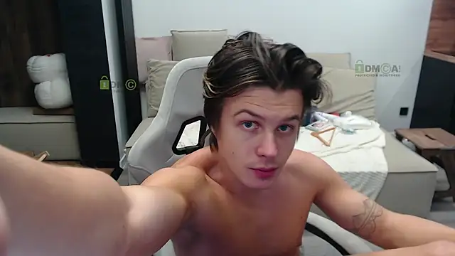 Sunny-Girl1 online show from 12/18/25, 02:56