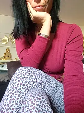 Snapshot of misscectito13 chatting on 11/13/25, 12:15 misscectito13 online show from 11/13/25, 12:15