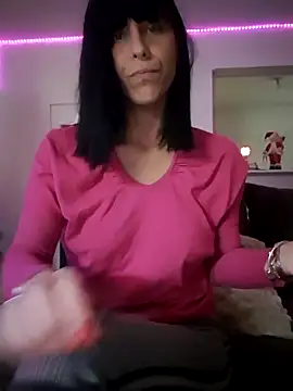 Snapshot of misscectito13 chatting on 12/04/25, 10:13 misscectito13 online show from 12/04/25, 10:13