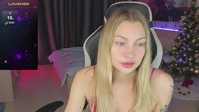 BiMolly online show from 12/27/24, 07:14