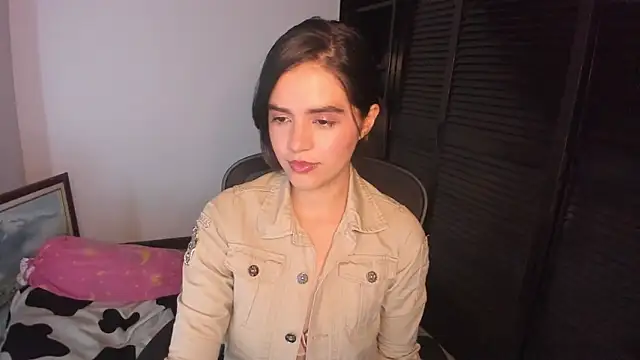 Snapshot of mia_collins_x chatting on 09/11/25, 08:31 mia collins x online show from 09/11/25, 08:31