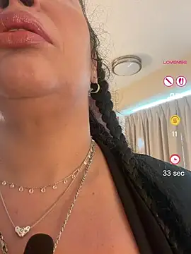 Snapshot of PichyPrettyPussy chatting on 05/24/26, 01:16 PichyPrettyPussy online show from 05/24/26, 01:16