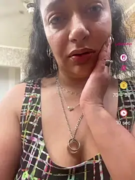 PichyPrettyPussy online show from 07/04/26, 02:34