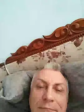  lady red  online show from 03/11/26, 03:34