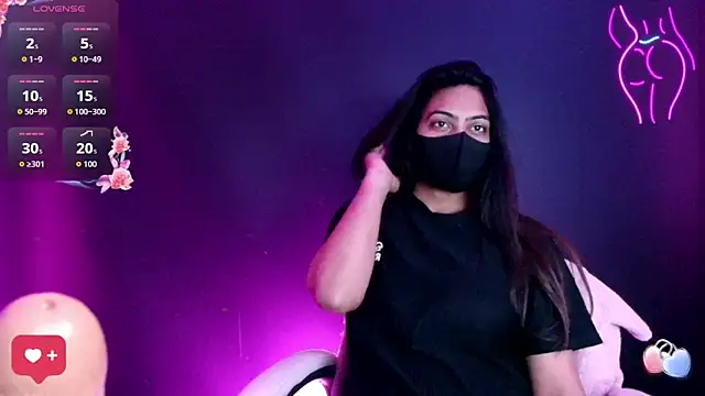 Snapshot of DesiZoya chatting on 11/30/25, 12:36 DesiZoya online show from 11/30/25, 12:36