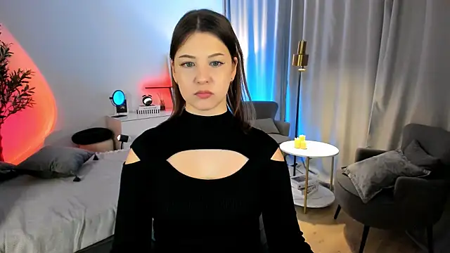 ElizaMild online show from 04/11/26, 01:04