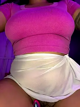 Snapshot of Naiara_sex chatting on 09/11/25, 05:18 Naiara sex online show from 09/11/25, 05:18