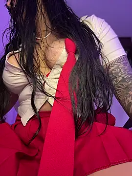 Snapshot of Naiara_sex chatting on 10/26/25, 05:57 Naiara sex online show from 10/26/25, 05:57