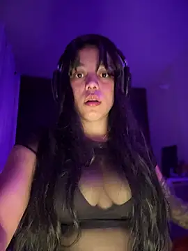 Snapshot of Naiara_sex chatting on 11/16/25, 05:13 Naiara sex online show from 11/16/25, 05:13