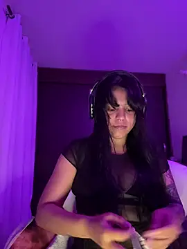 Snapshot of Naiara_sex chatting on 11/21/25, 06:23 Naiara sex online show from 11/21/25, 06:23