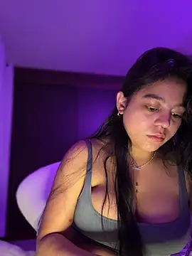 Snapshot of Naiara_sex chatting on 12/05/25, 05:05 Naiara sex online show from 12/05/25, 05:05
