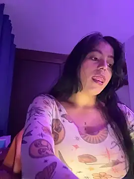 Snapshot of Naiara_sex chatting on 02/06/26, 07:34 Naiara sex online show from 02/06/26, 07:34