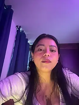 Snapshot of Naiara_sex chatting on 02/11/26, 03:06 Naiara sex online show from 02/11/26, 03:06