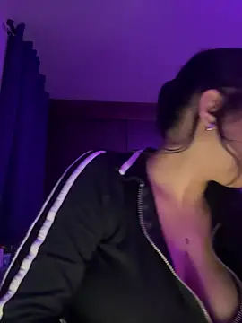 Snapshot of Naiara_sex chatting on 02/13/26, 07:26 Naiara sex online show from 02/13/26, 07:26