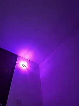 Snapshot of Naiara_sex chatting on 02/26/26, 10:31 Naiara sex online show from 02/26/26, 10:31