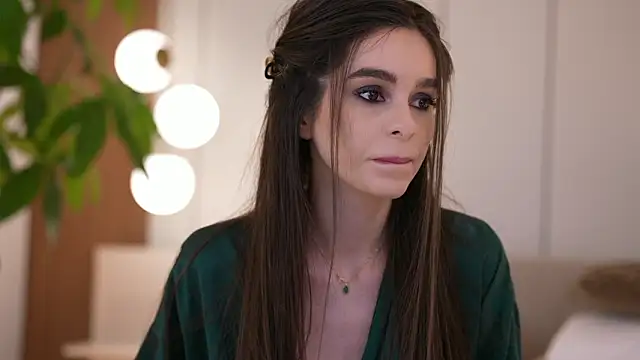 DoviaClaire online show from 03/07/26, 08:00