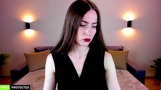 TheWoman   online show from 10/10/25, 06:40