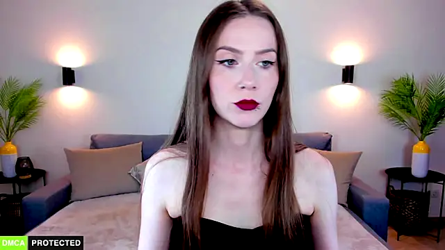 TheWoman   online show from 07/10/26, 10:40