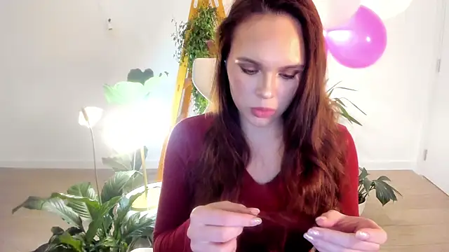 Snapshot of Pokemeboy chatting on 02/10/25, 09:47 Pokemeboy online show from 02/10/25, 09:47