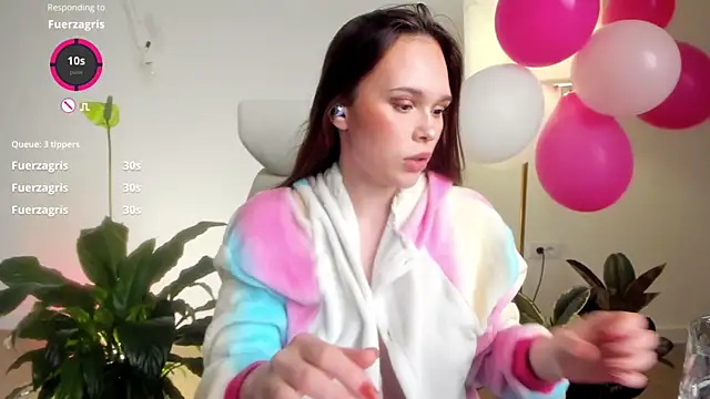 Snapshot of Pokemeboy chatting on 03/05/25, 06:56 Pokemeboy online show from 03/05/25, 06:56