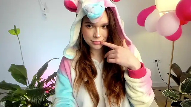 Snapshot of Pokemeboy chatting on 03/20/25, 07:35 Pokemeboy online show from 03/20/25, 07:35