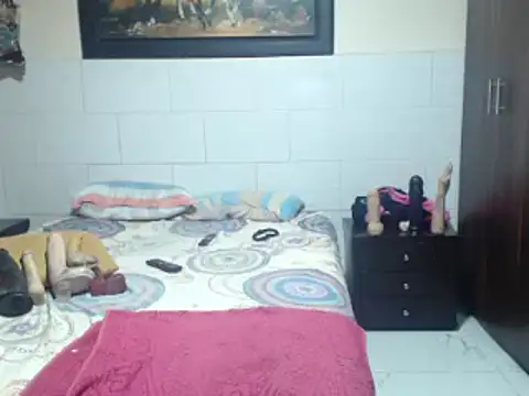 RobertaHott online show from 09/30/25, 10:48