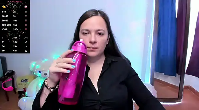 Snapshot of angelaagomez chatting on 02/05/25, 05:20 angelaagomez online show from 02/05/25, 05:20