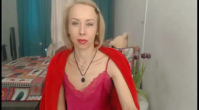 LuxuryNika online show from 03/18/25, 02:37