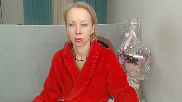 LuxuryNika online show from 02/05/26, 05:39