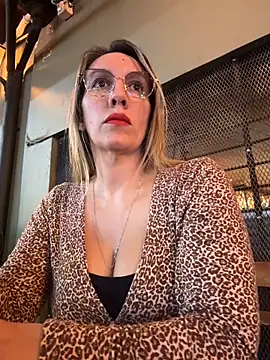 Gatitacarlita online show from 05/16/26, 10:30