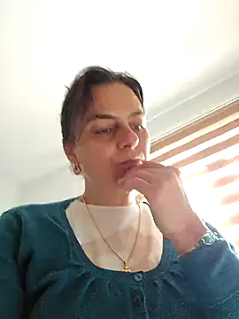 Snapshot of IsabelleCraft chatting on 10/23/25, 09:08 IsabelleCraft online show from 10/23/25, 09:08