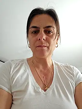 Snapshot of IsabelleCraft chatting on 11/02/25, 09:33 IsabelleCraft online show from 11/02/25, 09:33