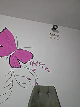 Snapshot of IsabelleCraft chatting on 11/05/25, 05:13 IsabelleCraft online show from 11/05/25, 05:13