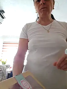 IsabelleCraft online show from 03/12/26, 10:54