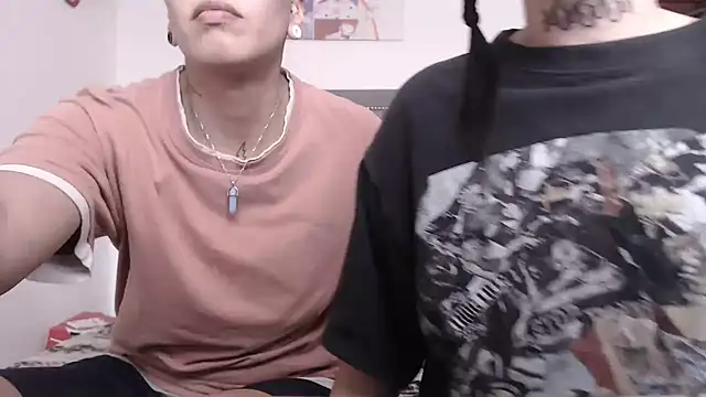 dulce maria x online show from 03/20/25, 08:40